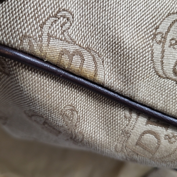 Dooney & Burke Tote with extras - Picture 5 of 10